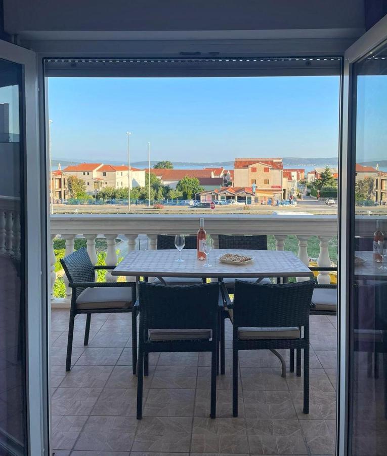 Ferienwohnung Sun Side Kaštela Exterior foto