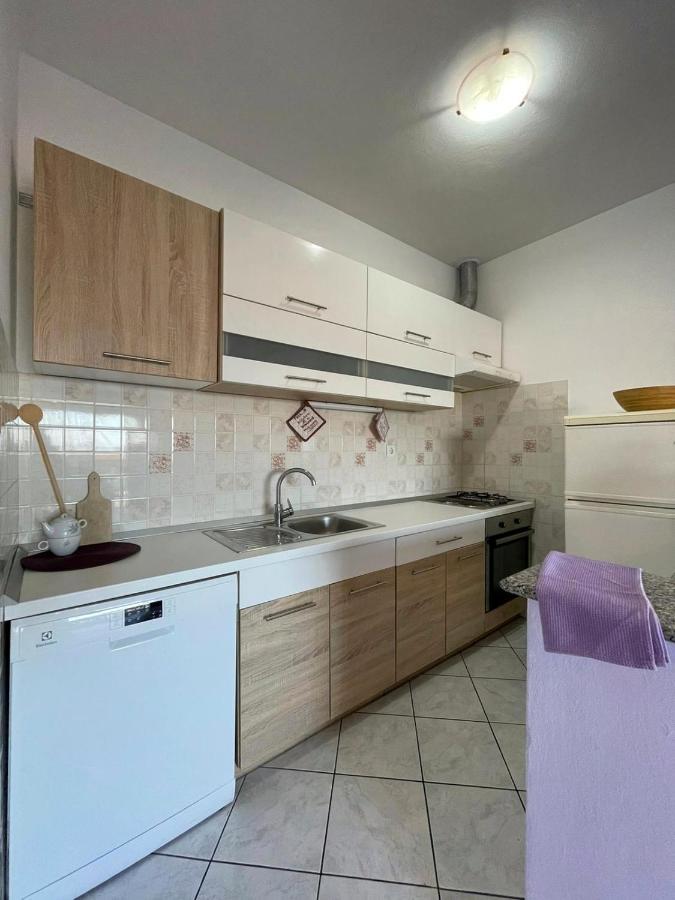 Ferienwohnung Sun Side Kaštela Exterior foto