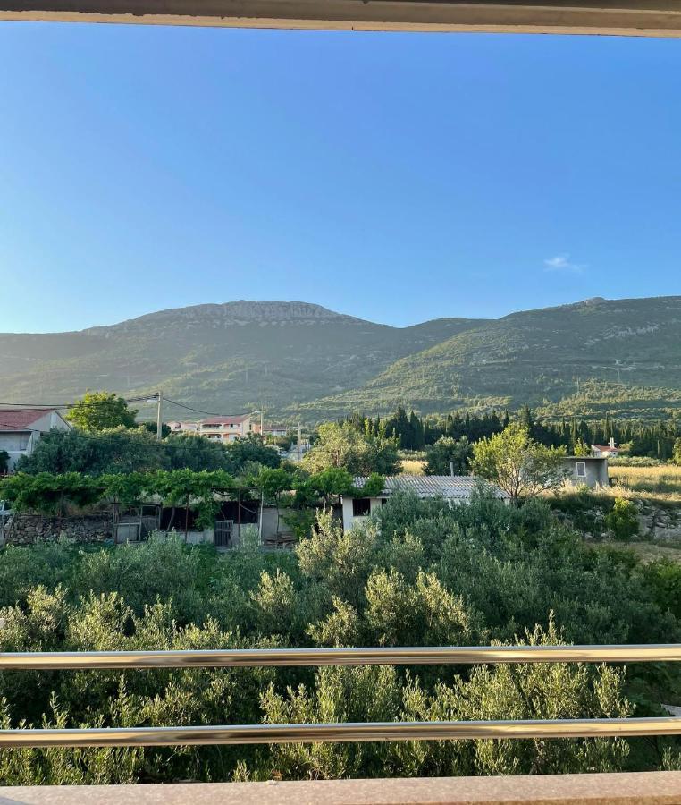 Ferienwohnung Sun Side Kaštela Exterior foto